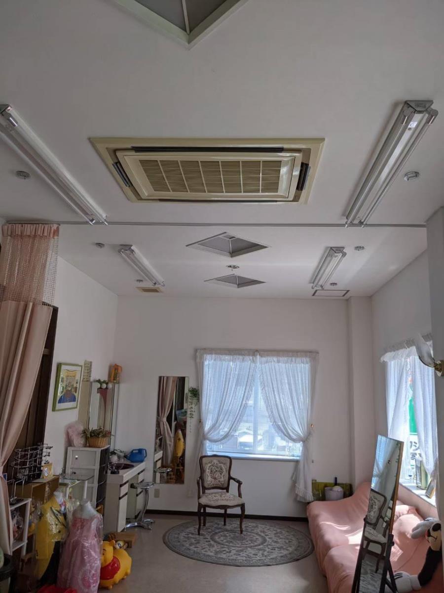 業務用エアコン、日本オフィス空調　エアコン施工前