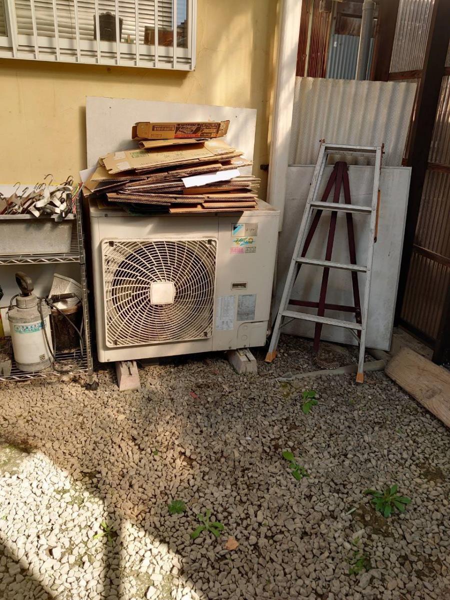 業務用エアコン、日本オフィス空調　施工前室外機